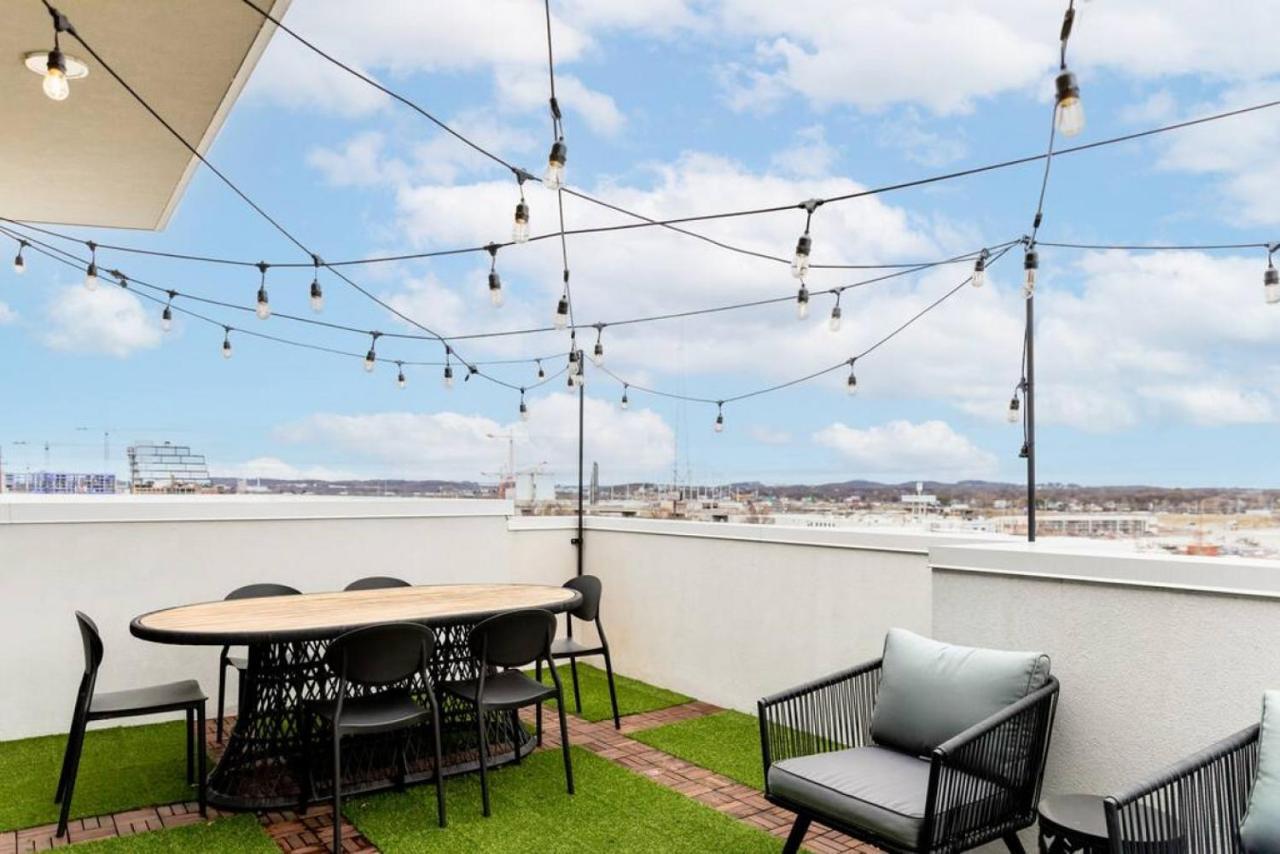 Stunning River View Condo Walk To Downtown Rooftop Patio Nashville Eksteriør bilde